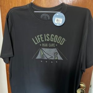 Brand new with tags. Life is good men’s crusher T shirt top man, kid, size XL